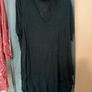 Latched Mama Short Sleeve V-Neck Nursing Top